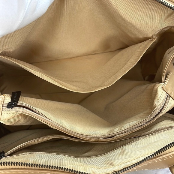 CHANEL Surpique Wild Stitch With Pouch - Picture 7 of 17